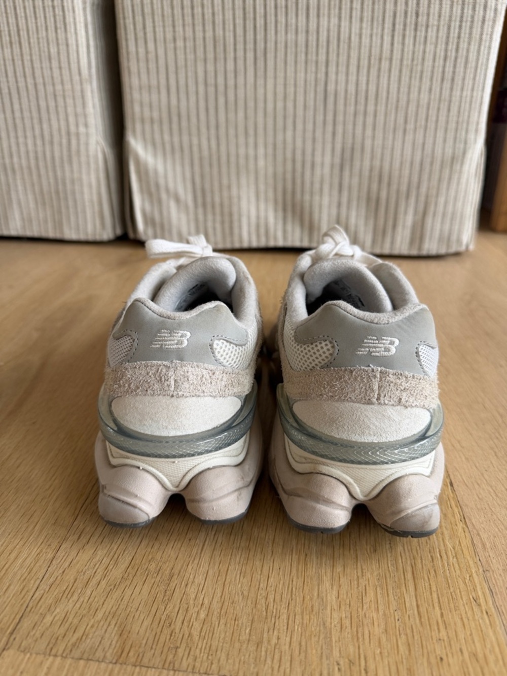 New Balance Cream and Light Gray Retro Runner Sneakers - Picture 2 of 4